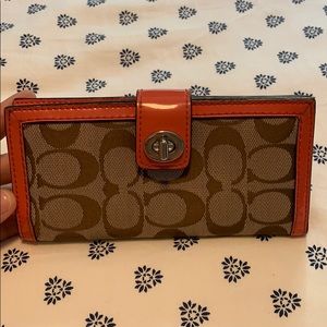 Coach turn key wallet